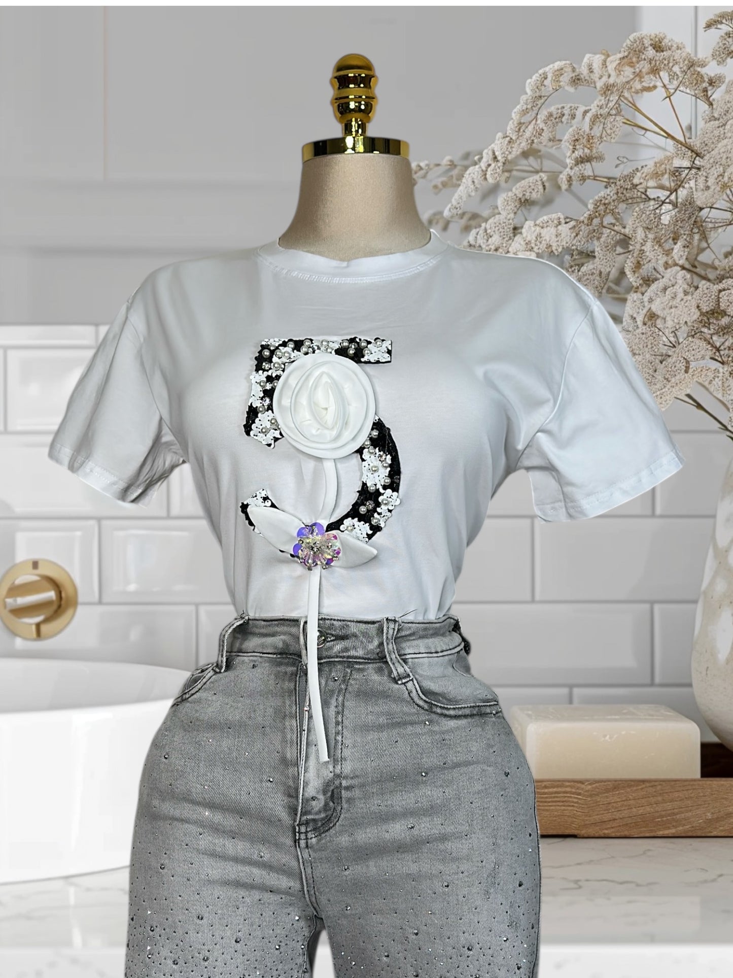 Liliana T-Shirt