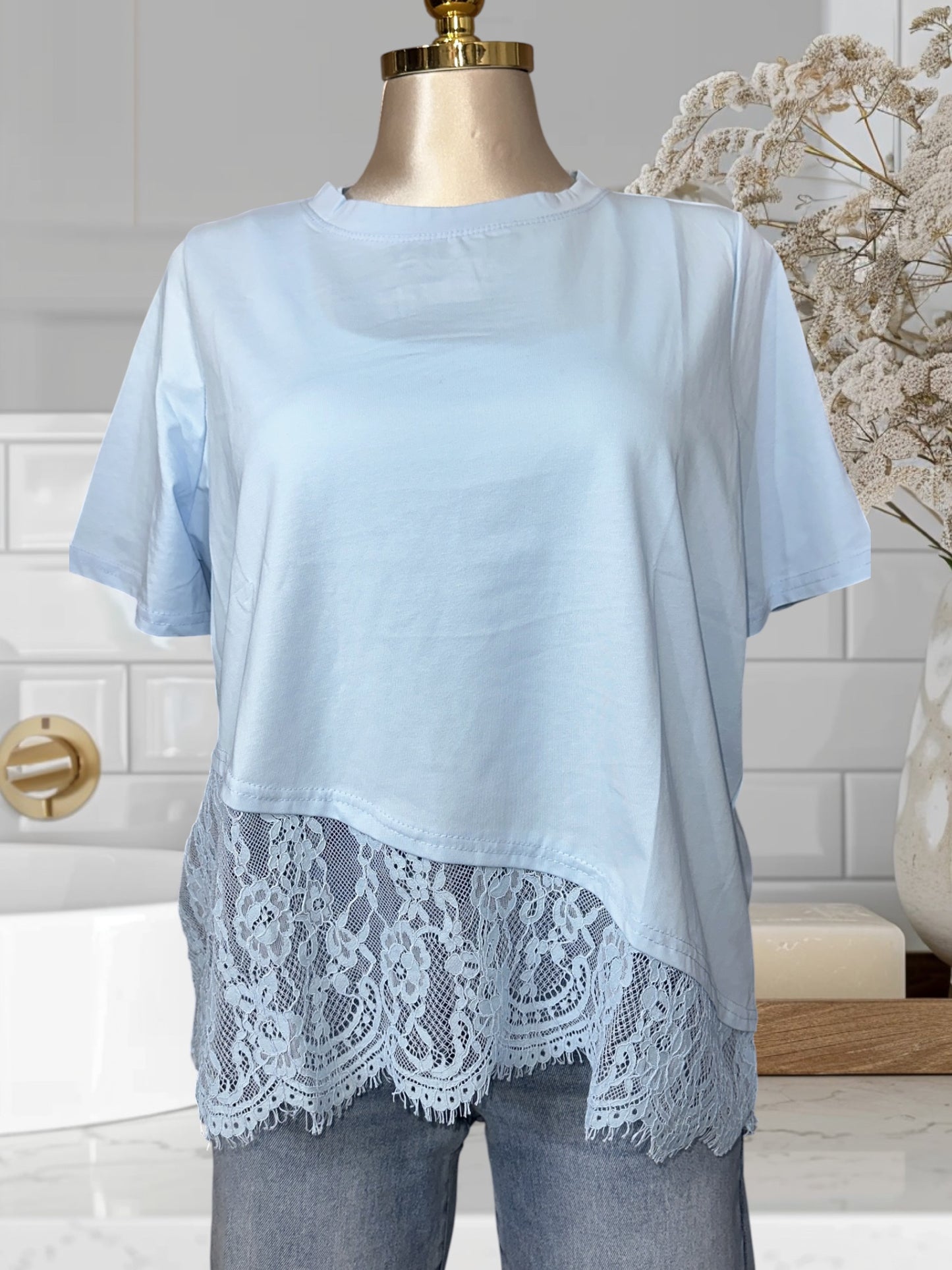 Blouse W/Lace