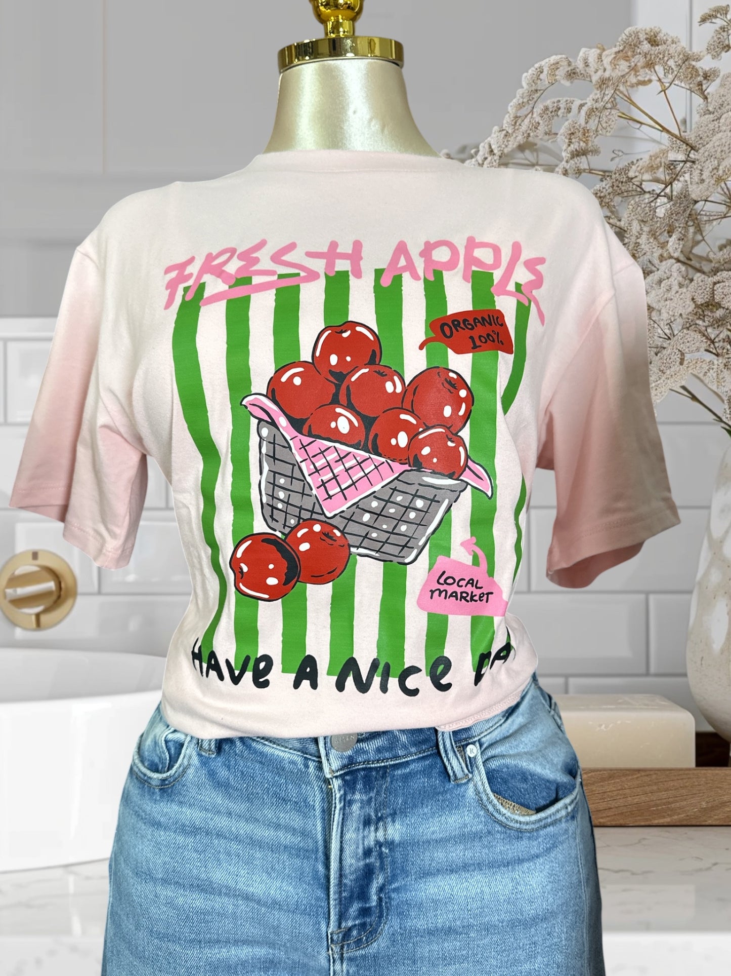 Fresh apple